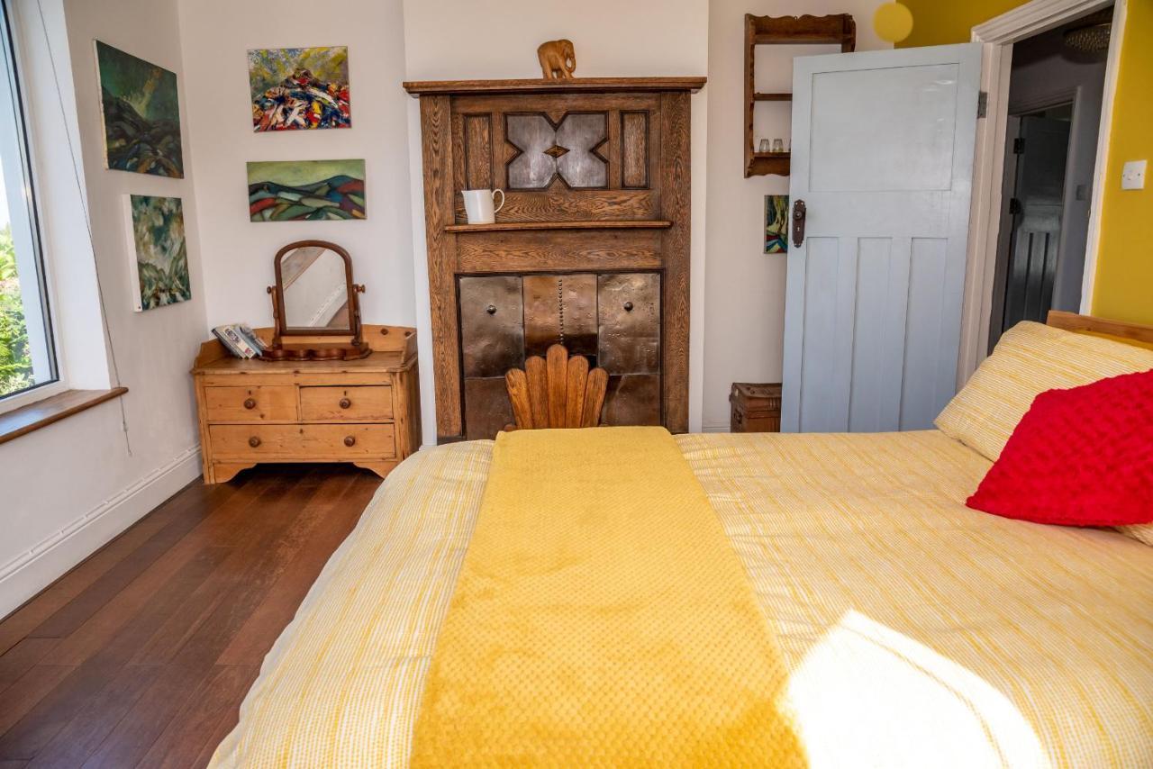 Finest Retreats - Western Watch - Sea Views, Pets Accepted, Sleeps 6 Lower Boscaswell Экстерьер фото