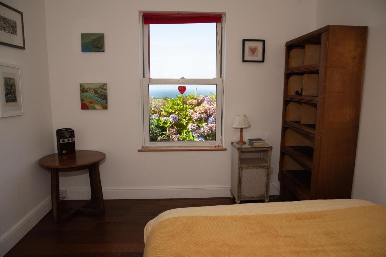 Finest Retreats - Western Watch - Sea Views, Pets Accepted, Sleeps 6 Lower Boscaswell Экстерьер фото