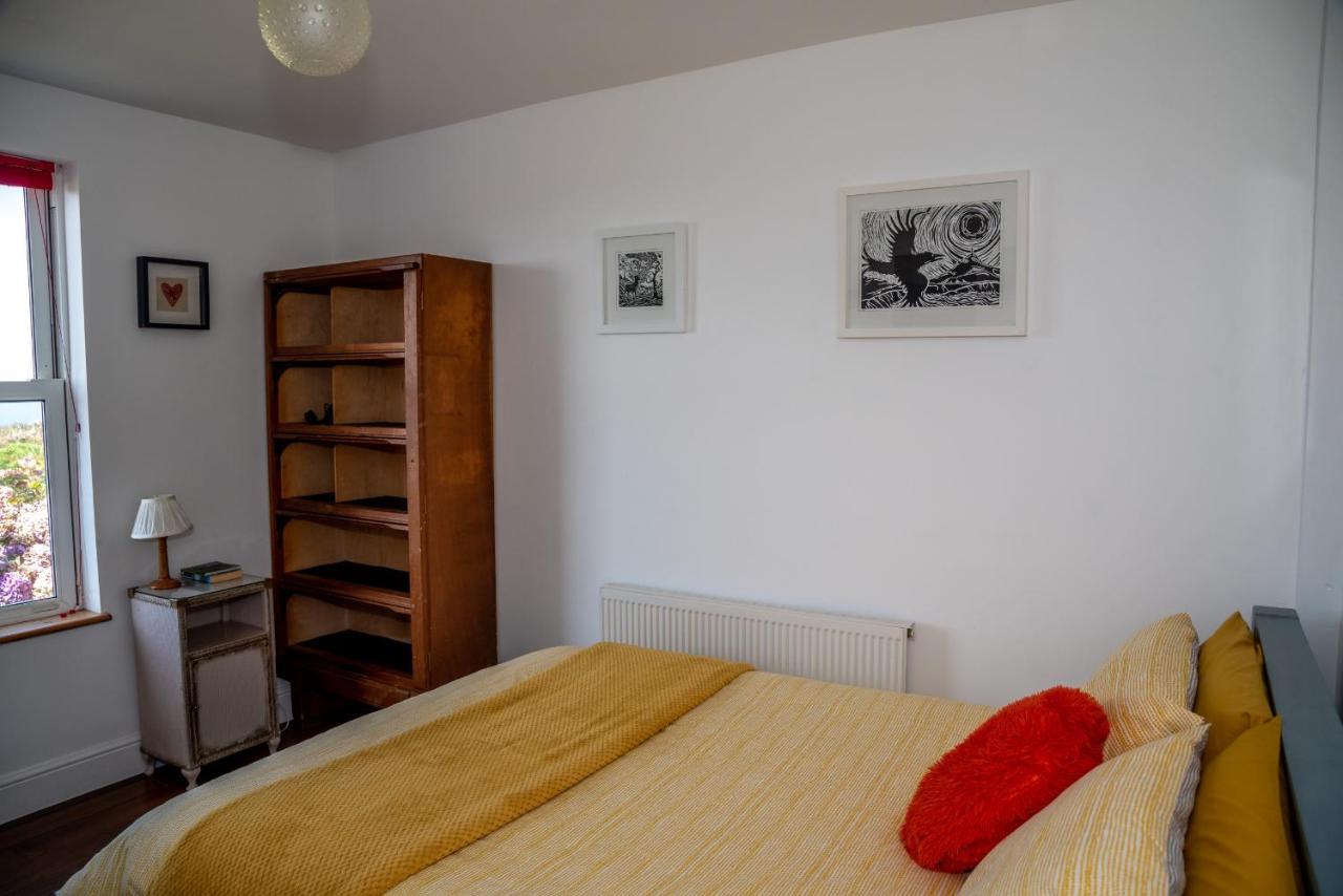 Finest Retreats - Western Watch - Sea Views, Pets Accepted, Sleeps 6 Lower Boscaswell Экстерьер фото