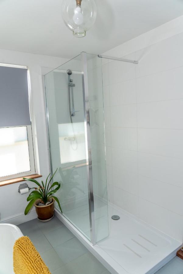 Finest Retreats - Western Watch - Sea Views, Pets Accepted, Sleeps 6 Lower Boscaswell Экстерьер фото